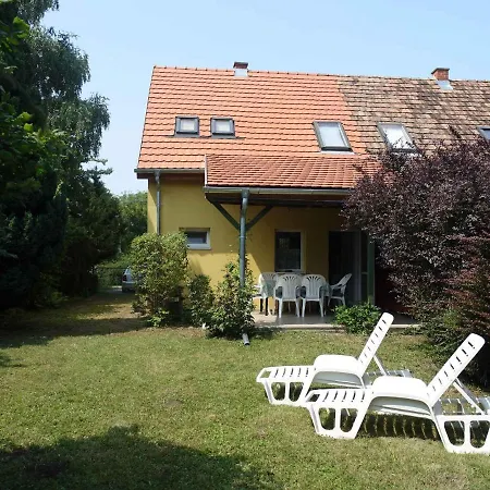 In Siofok-sosto - Balaton 45327 Tatil Evi Balatonszabadi Fürdőtelep