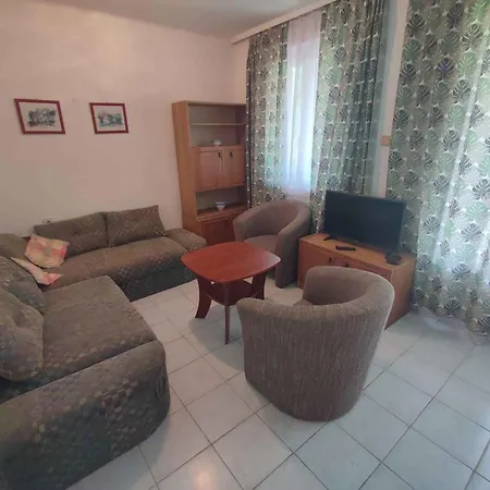 In Siofok-sosto - Balaton 45327 Tatil Evi Balatonszabadi Fürdőtelep